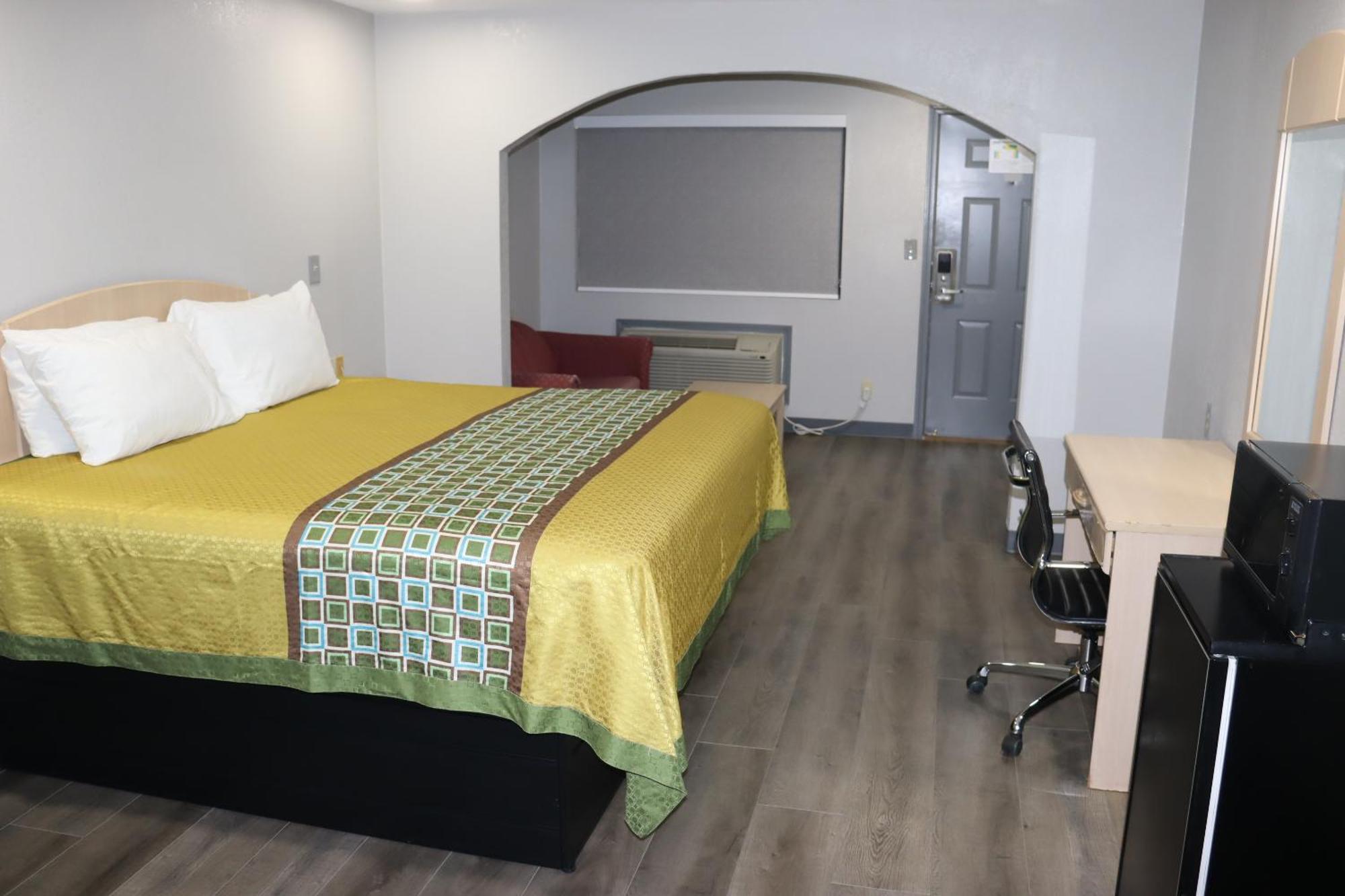 Americas Best Value Inn Cabot Екстериор снимка